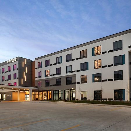 Courtyard By Marriott Bettendorf Bagian luar foto