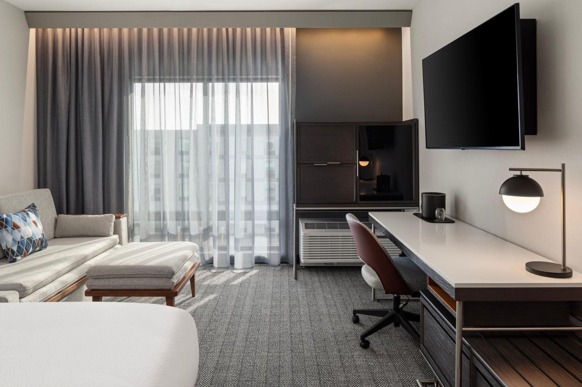 Courtyard By Marriott Bettendorf Bagian luar foto